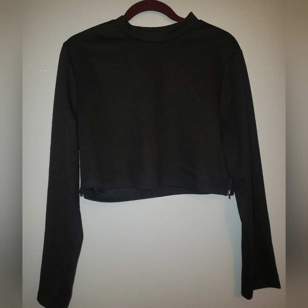 Side Zip Crop Hoodie
